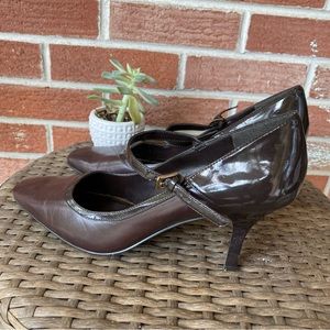 Bandolino dark brown square toe heels size 9.5